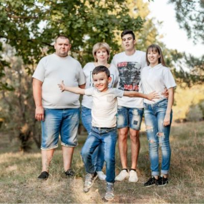 семья с тремя детьми