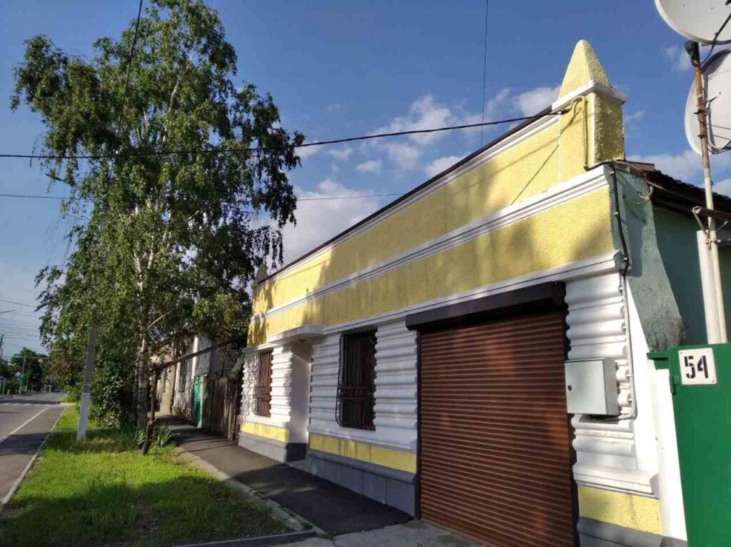 жёлтое сбоку