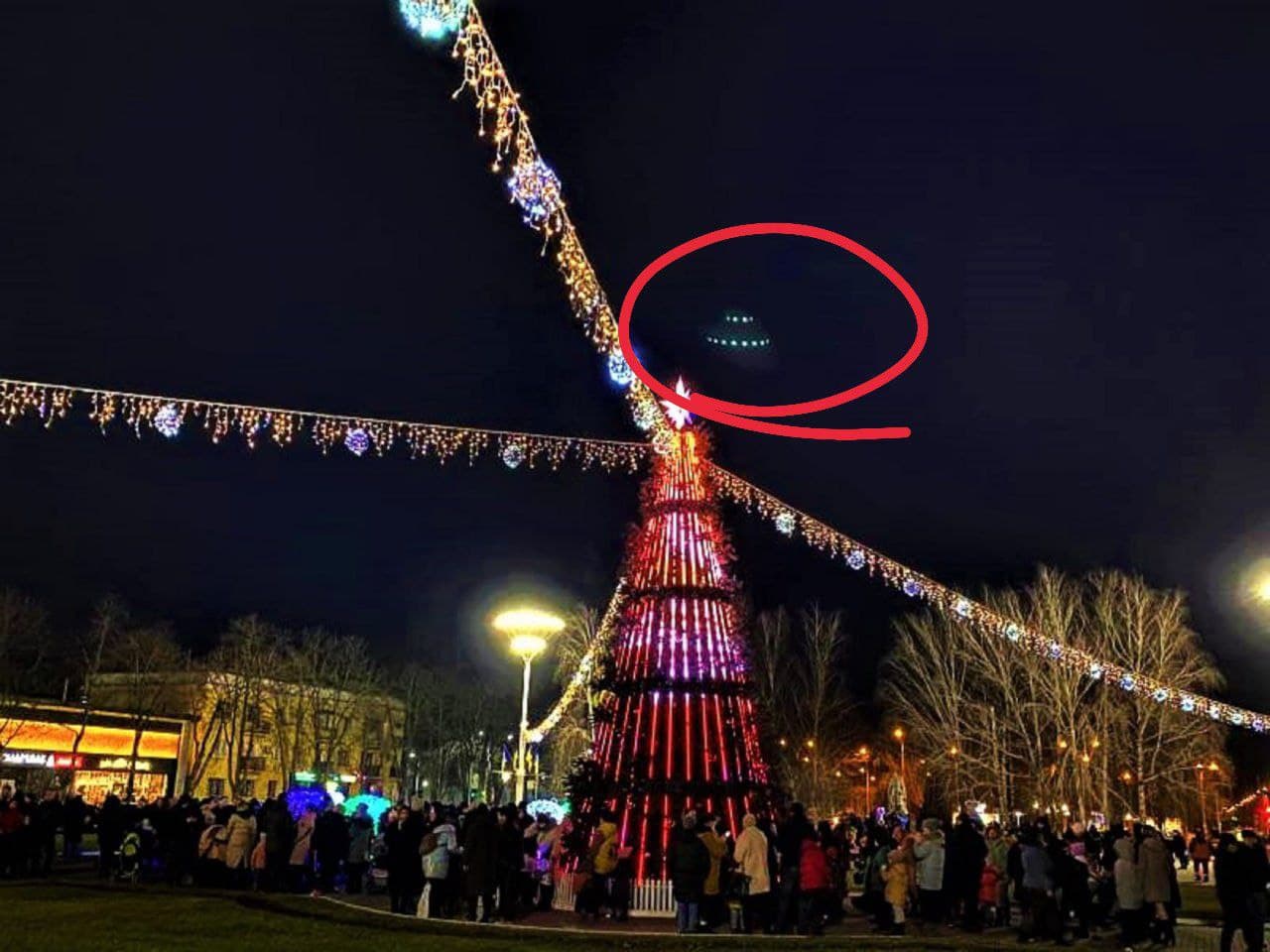елка НЛО