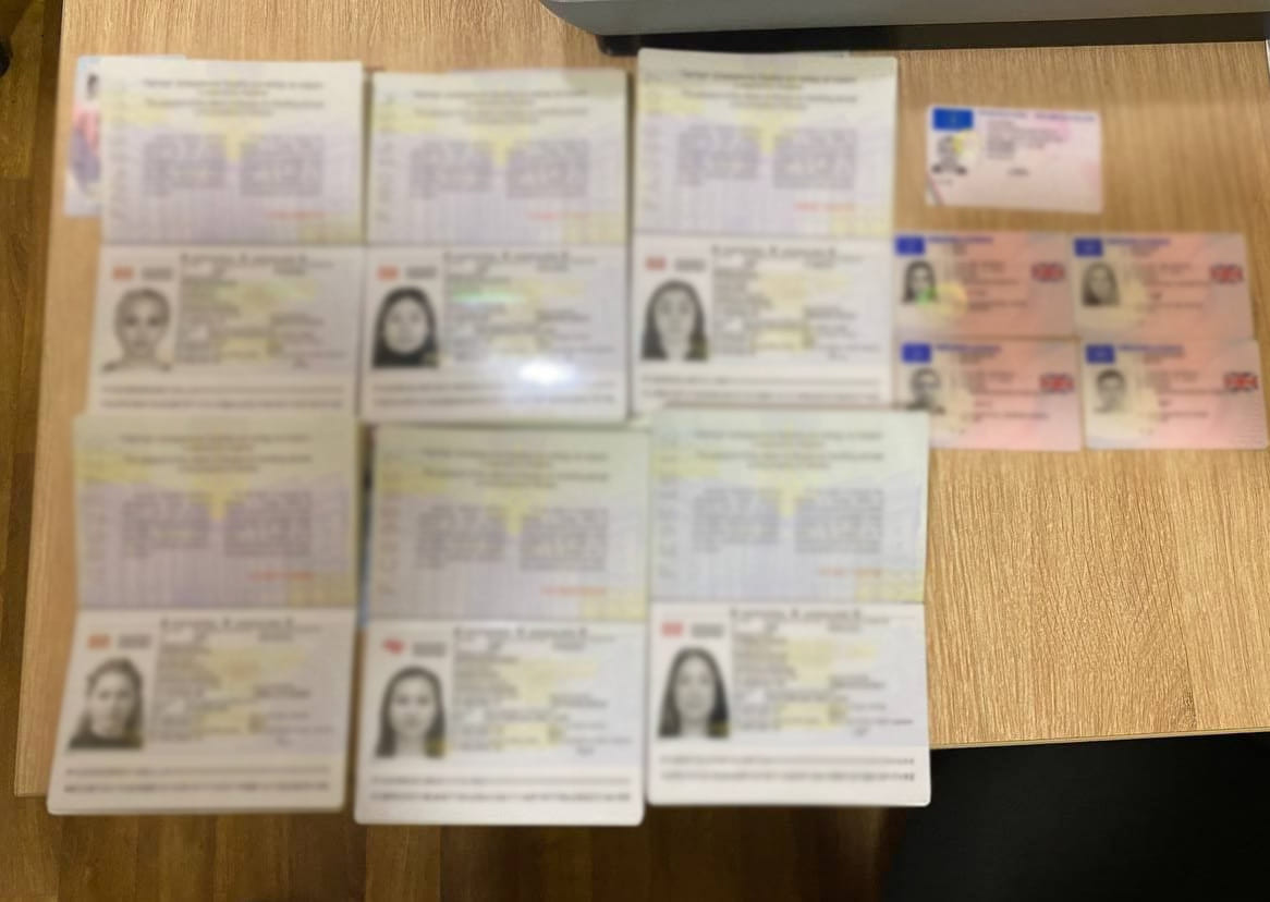 фото поддельные документы
