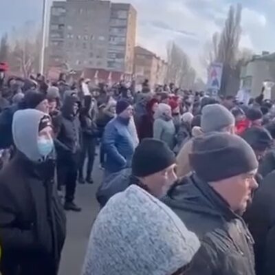 фото митинг