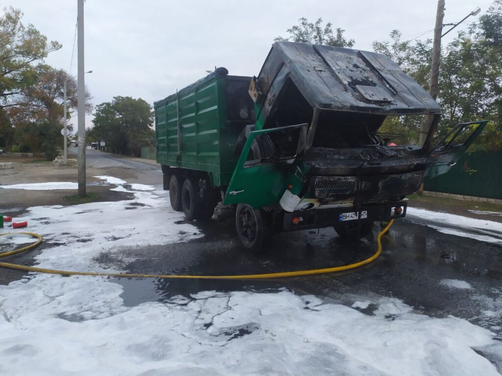 вантажний автомобіль
