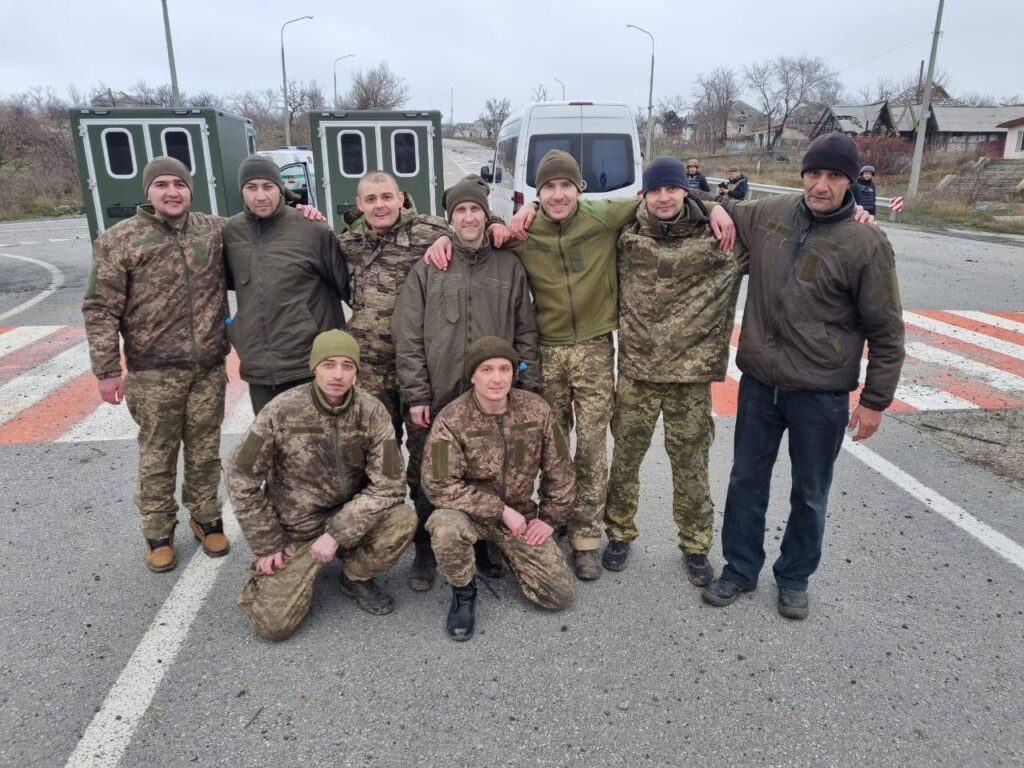 полонені Зміїний