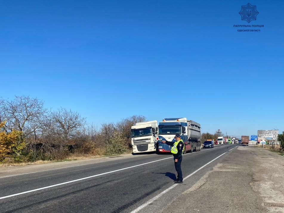 вантажівки перевірка