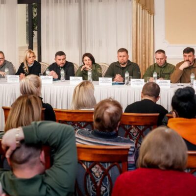 діти військовополонених допомога