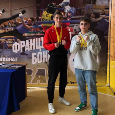 рені бокс