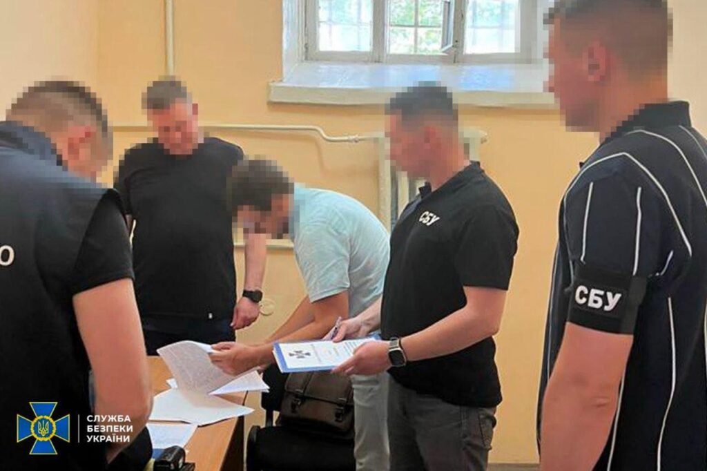 розкрадали бюджетні гроші