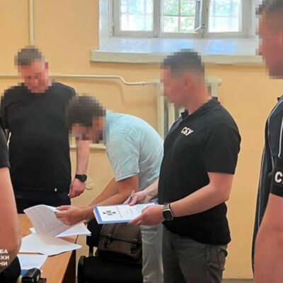 розкрадали бюджетні гроші