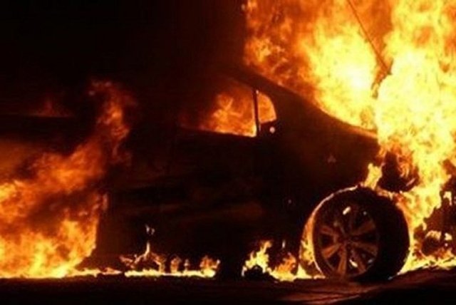 підпал автомобіля