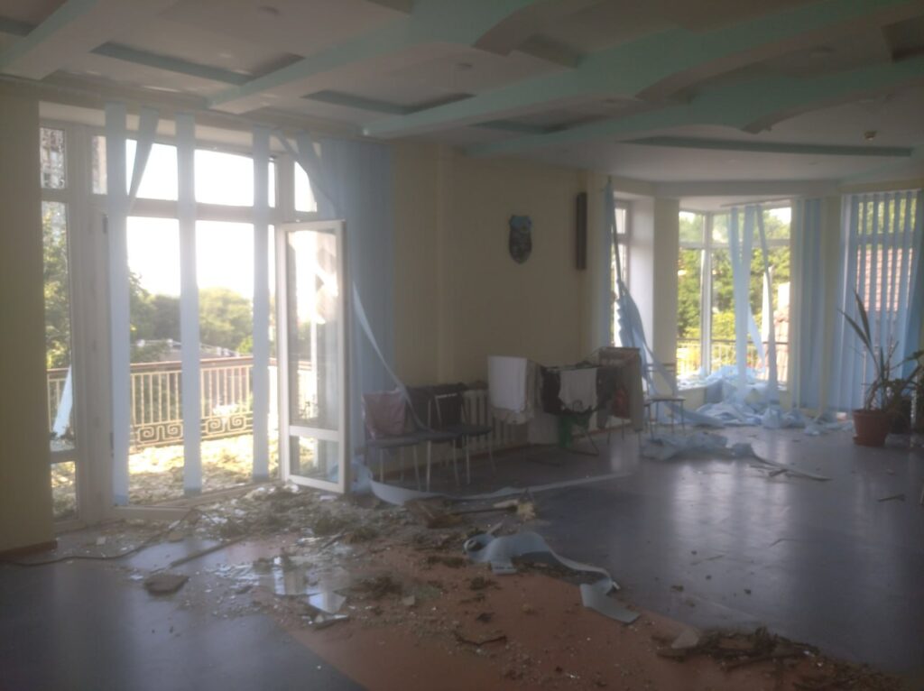 Будівля клубу моряків