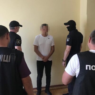 хабар дружина військового