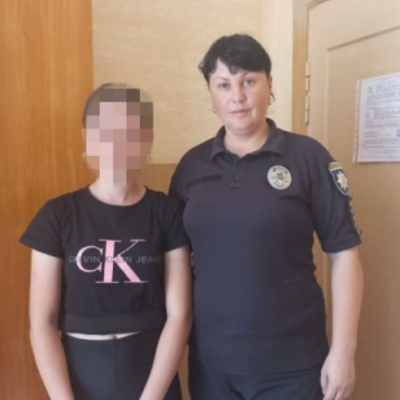напоїла доньку