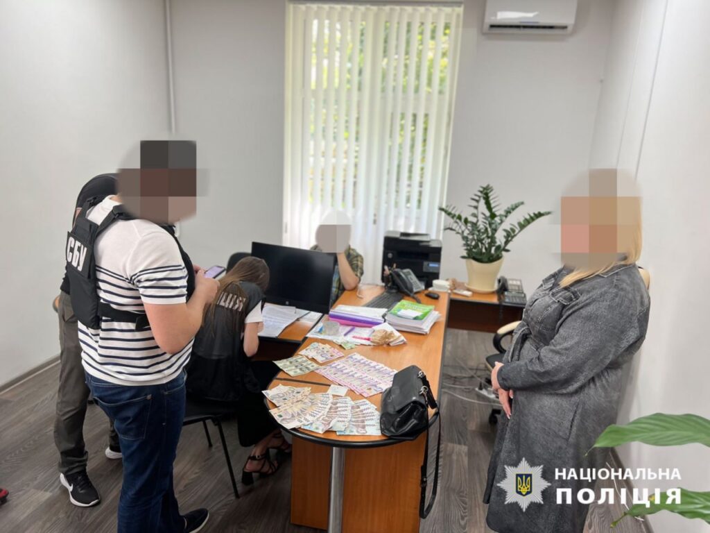 податкова хабар