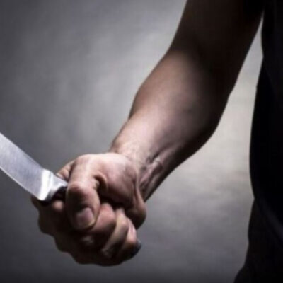 травмував дітей