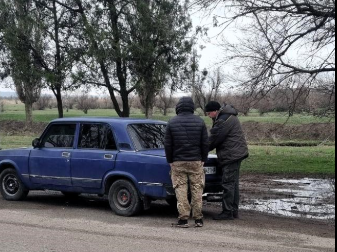 карасі без документів