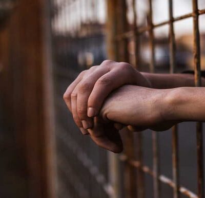 пограбування літнього подружжя