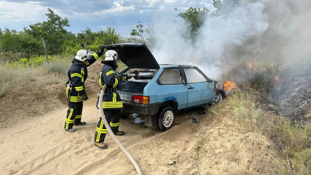 авто пожежа