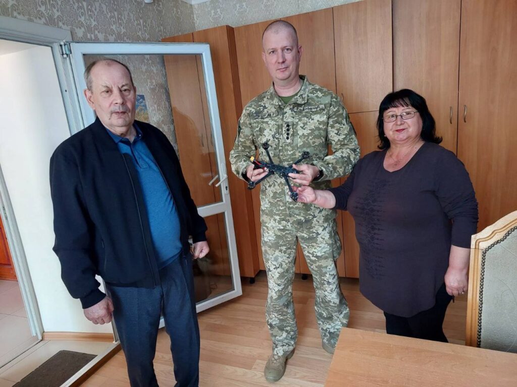 дрон
