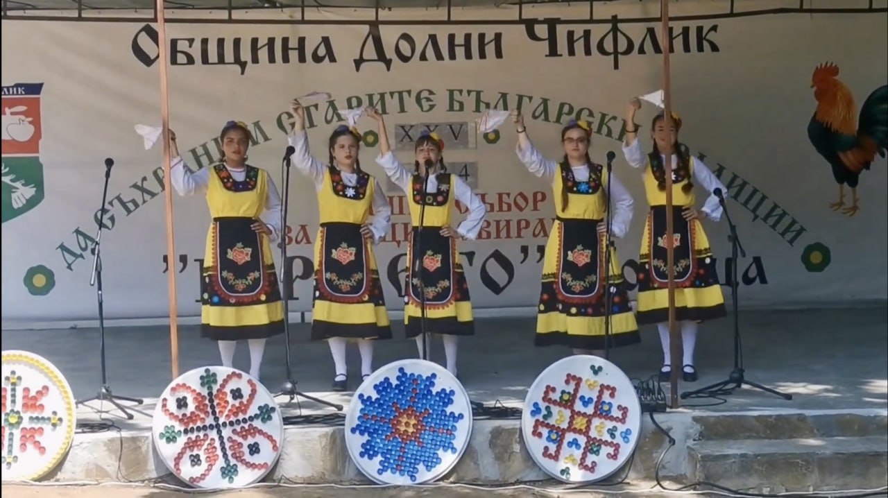 Два колективи із Саратської громади стали учасниками фольклорного фестивалю у Болгарії
