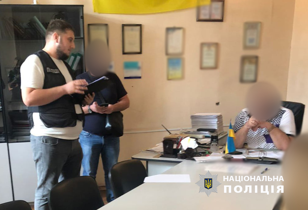 директор коледжу хабар
