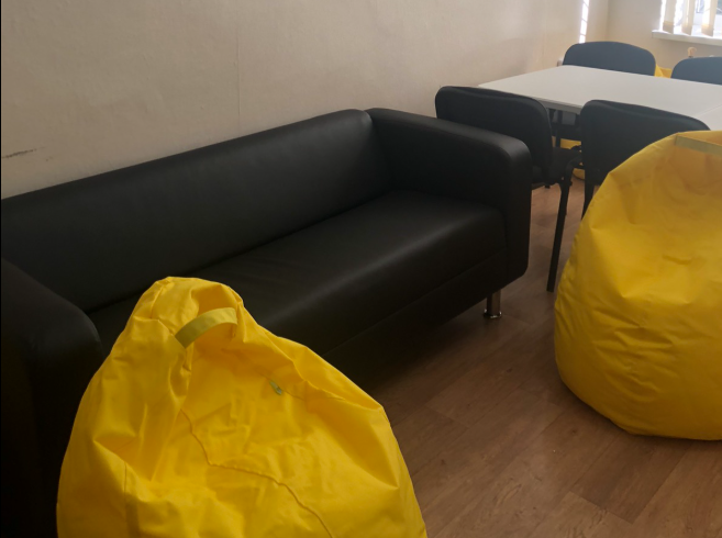 кімната для жінок та дівчат