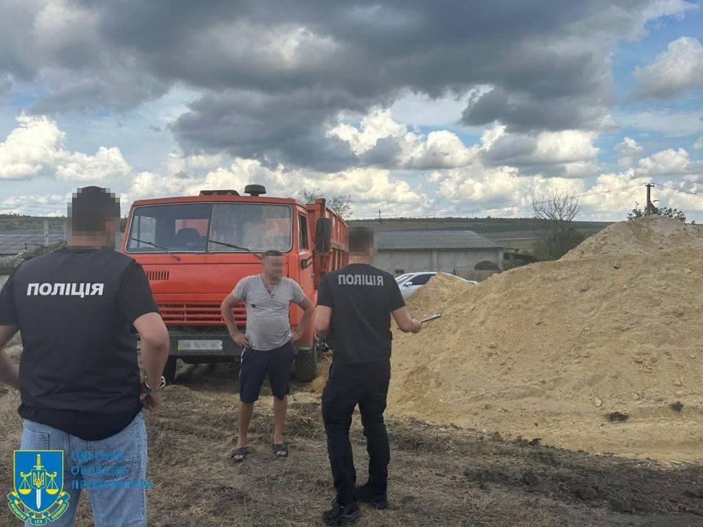 незаконне видобування песку