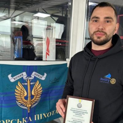 волонтер Валентин Дмитрієв