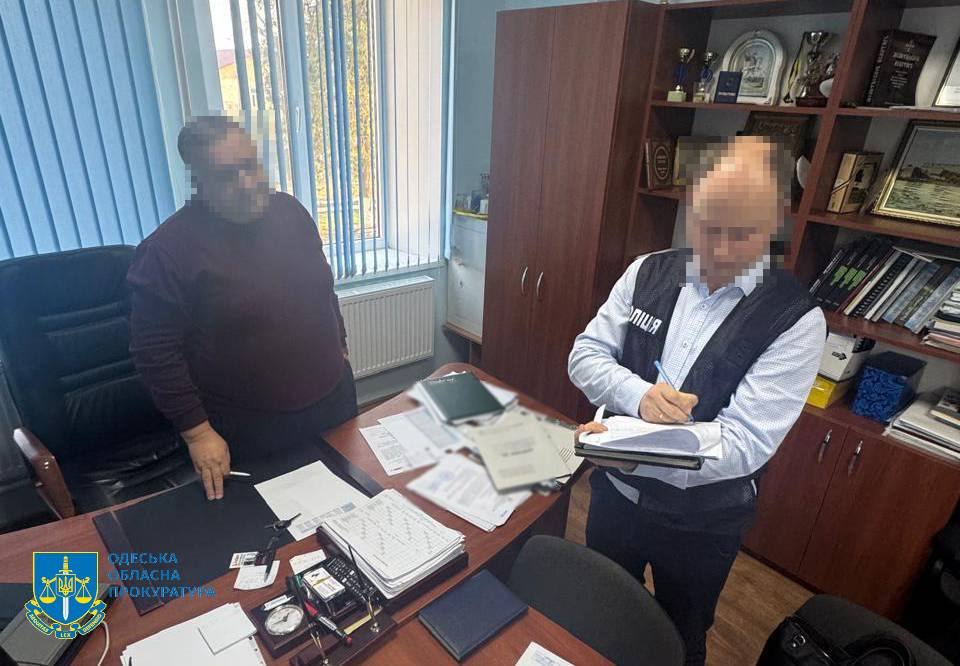 селищний голова земля