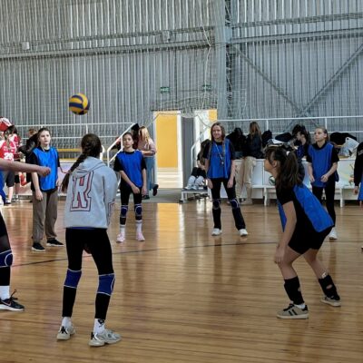 волейбол пліч-о-пліч