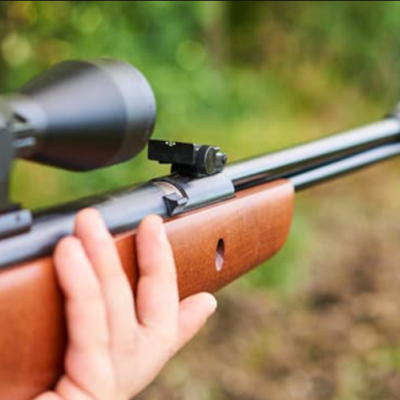 поранила доньку