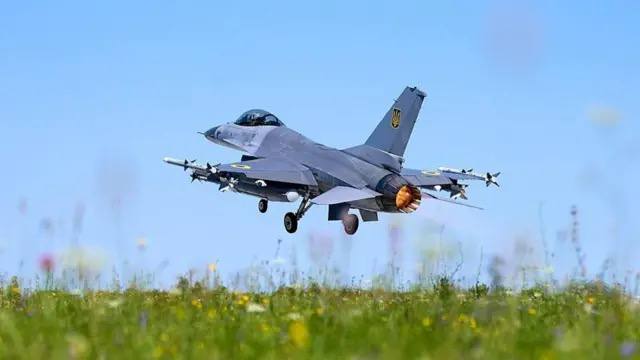 винищувач F-16