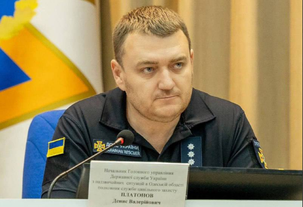 Денис Платонов звання