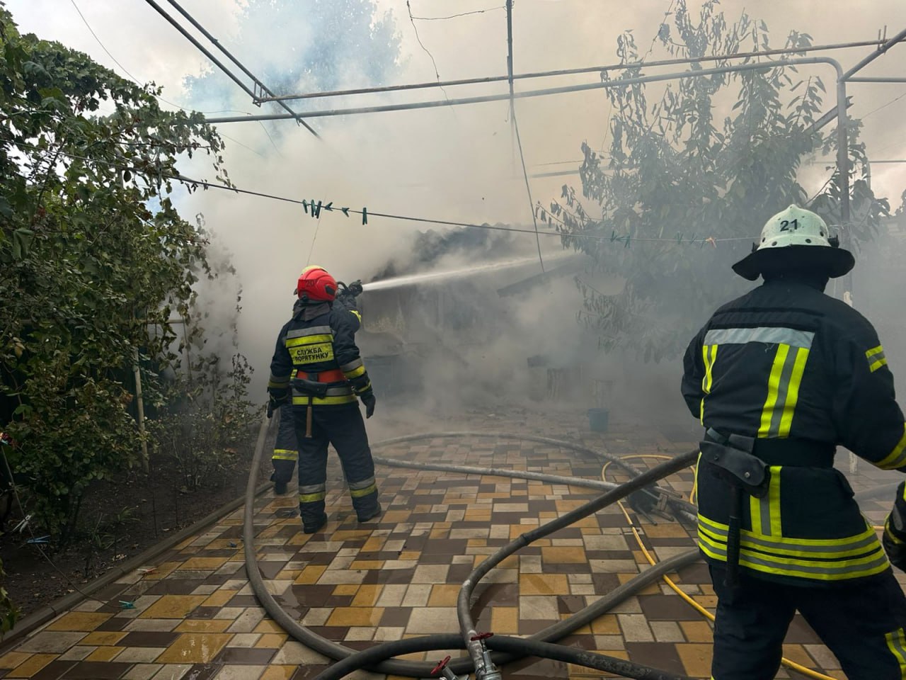 У місті Ізмаїл загорівся гараж на території приватного будинку