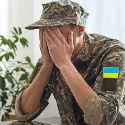 погрози поліцейському суд