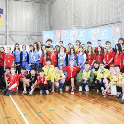 Ізмаїл Пліч-о-пліч