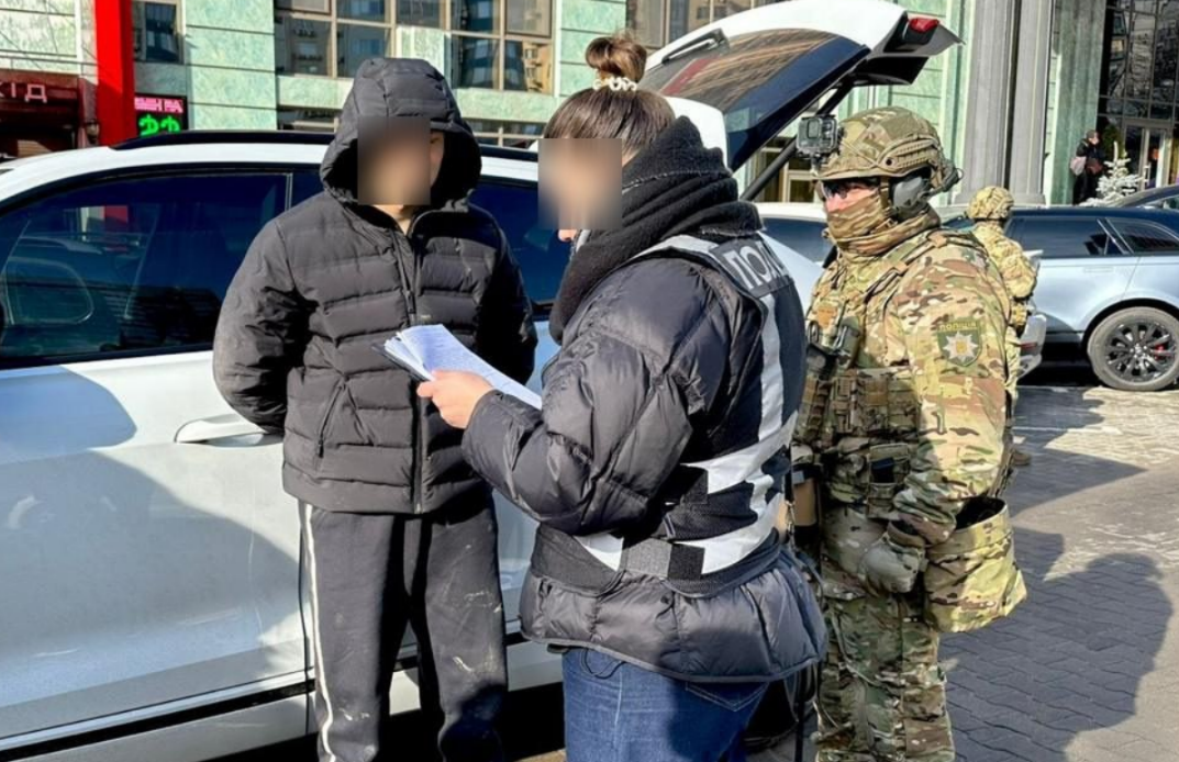 фіктивне добровольче формування