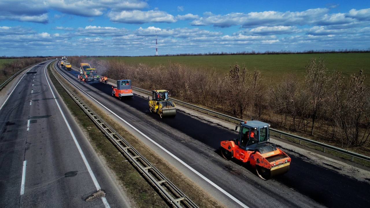 На трасі Київ — Одеса прискорили ремонт: кількість ремонтних бригад зросла більш ніж удвічі