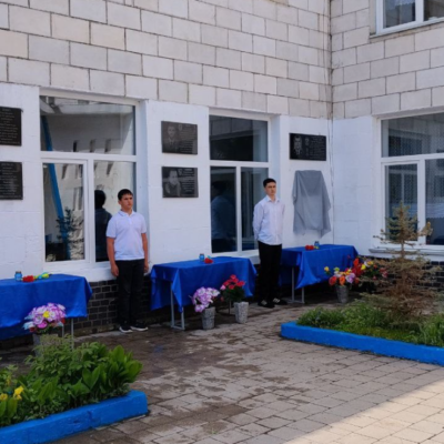 Оксамитне Бєрбєт Максим