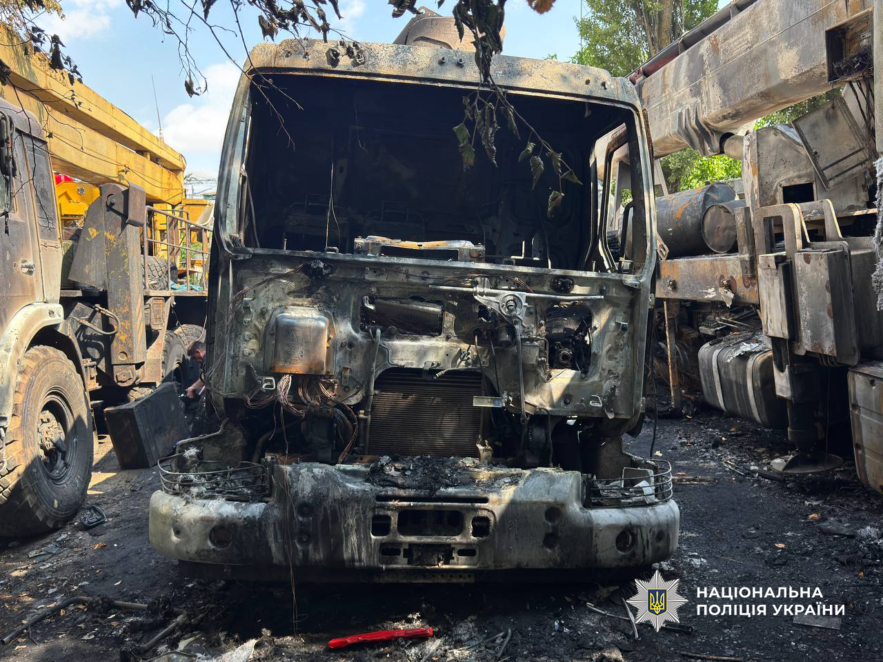 На Одещині затримали підлітка, який підпалив на замовлення автомобілі енергетичної компанії