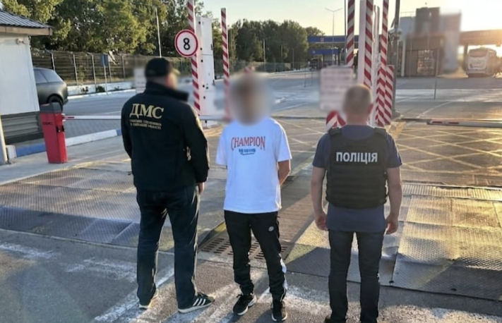 На Одещині за межі країни видворили іноземця, який вчинив особливо тяжкий злочин