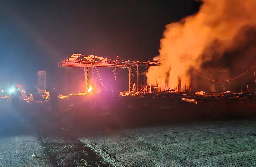 Вночі Ізмаїльский район опинився під атакою ворожих дронів: пошкоджені АЗС