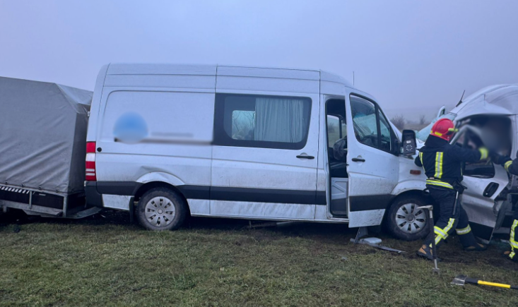 Водію мікроавтобуса, який спричинив ДТП із трьома потерпілими в Болградському районі, повідомили про підозру