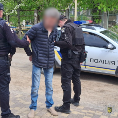 прийшов до школи з пістолетом
