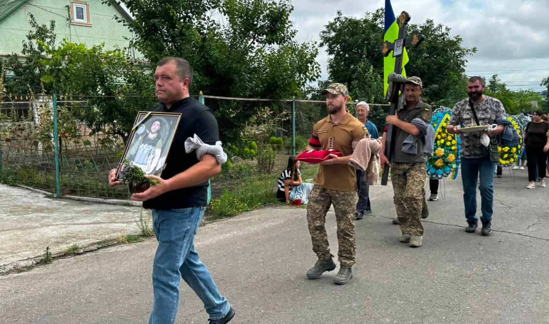 Саф’янівська громада провела в останню путь захисника України Якименка Вадима