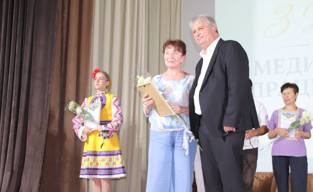 У Болграді урочисто привітали медичних працівників із професійним святом (фото)
