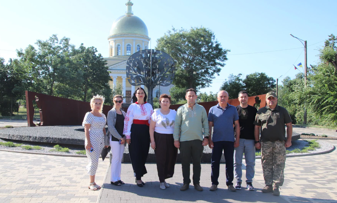 У Болградській громаді вшанували пам’ять загиблих українських військовослужбовців та цивільних полонених