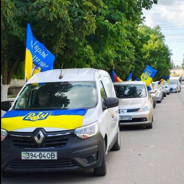 Автопробіг та ініціатива «Наповнимо Скриньку надії»: у Ренійській громаді вшанували пам’ять загиблих військових та цивільних полонених