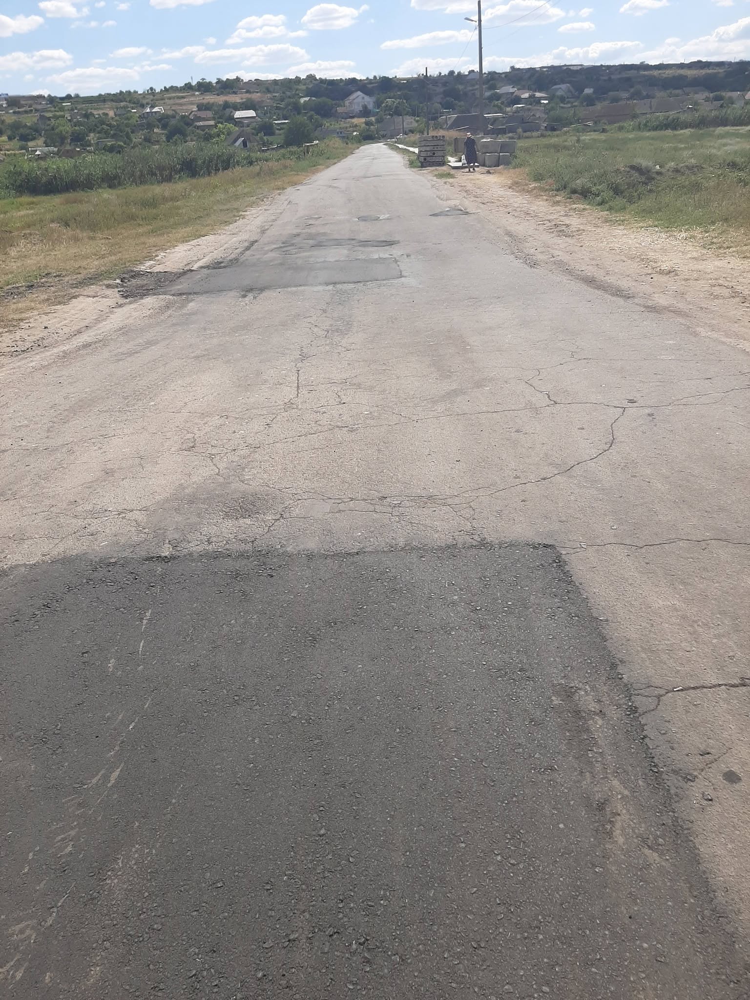 У селі Криничне завершено капітальний ремонт центральної дороги