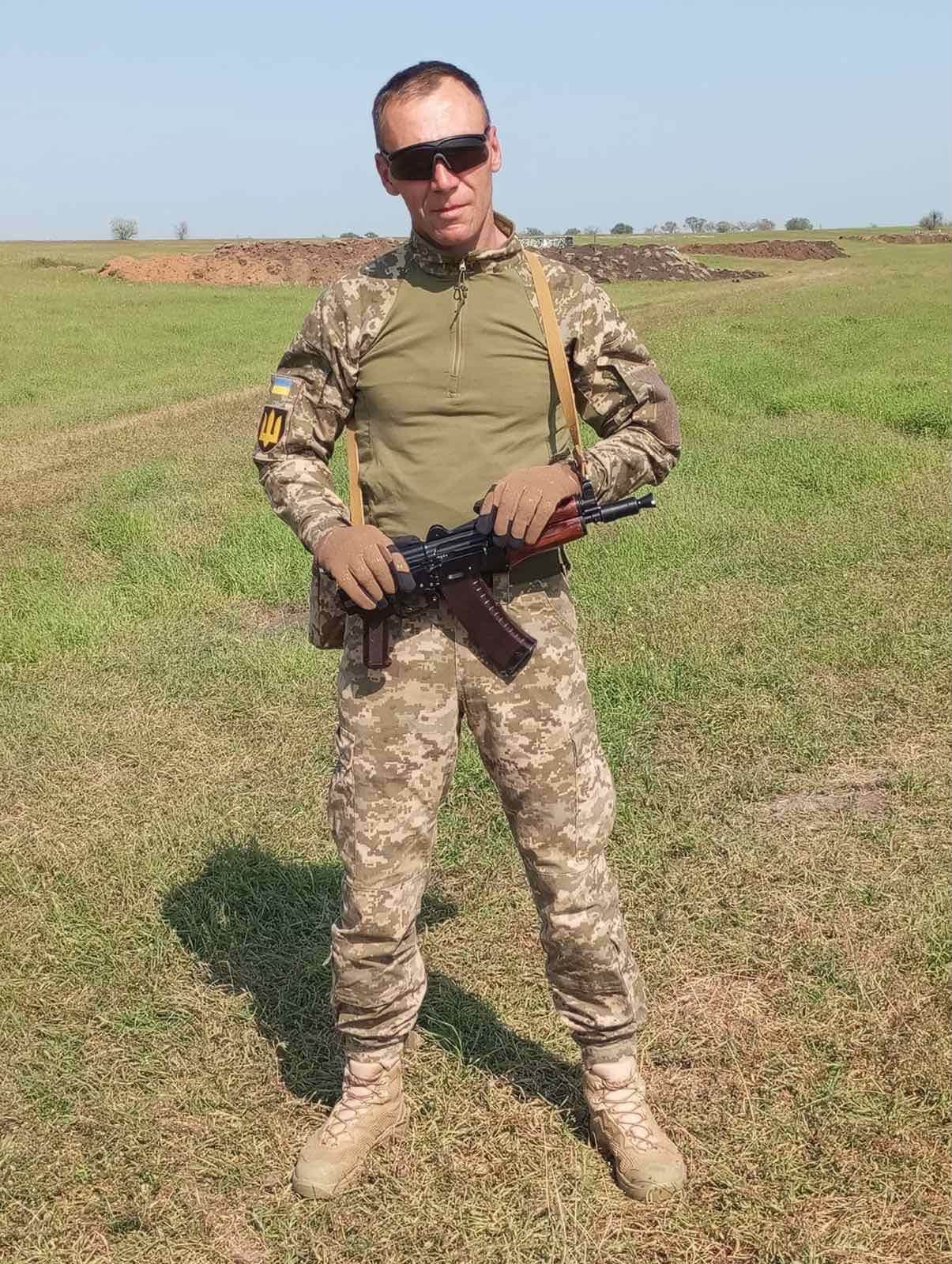 Саф’янівська громада провела в останню путь Захисника України Казакова Сергія