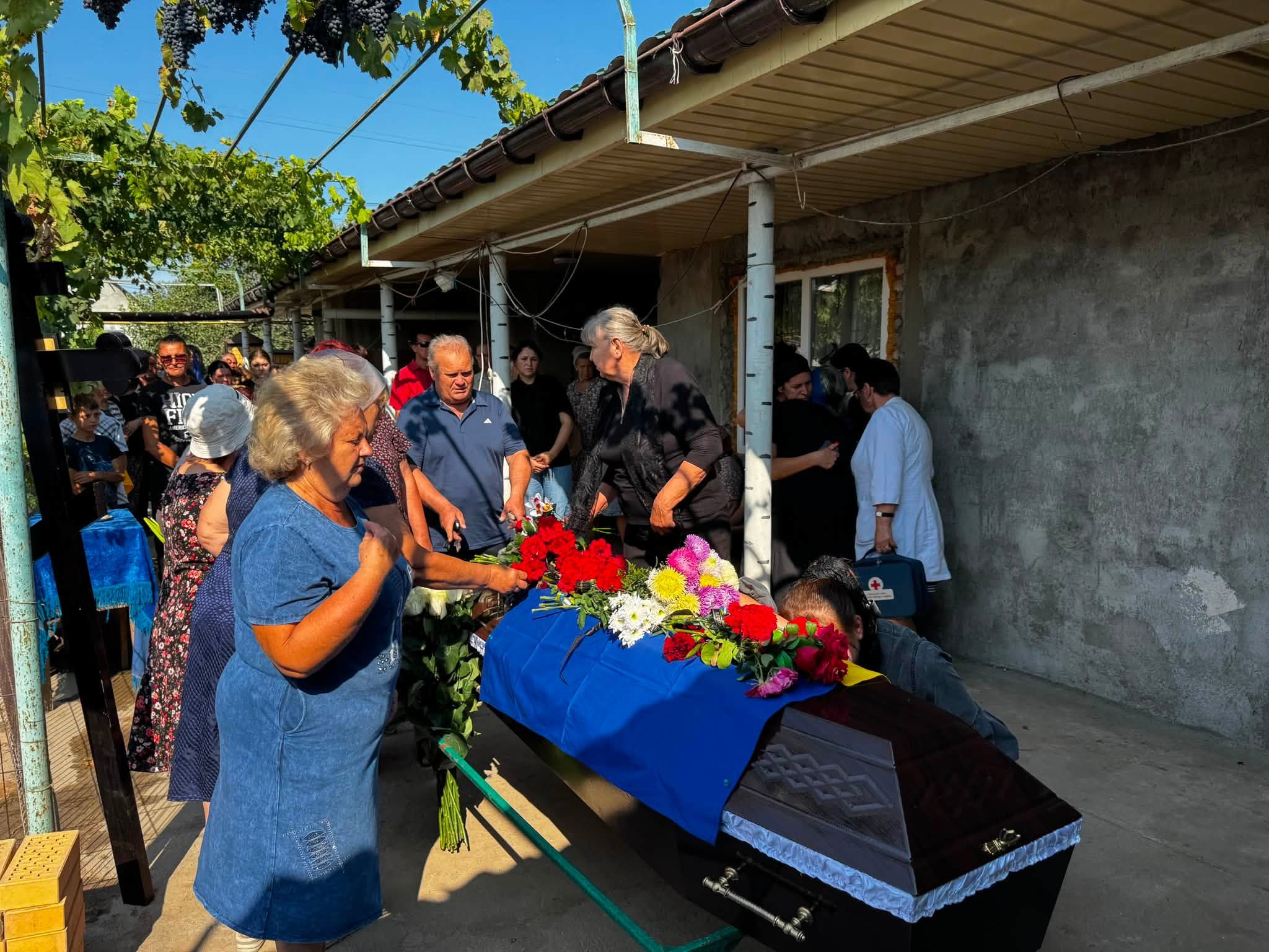 Саф’янівська громада провела в останню путь Захисника України Казакова Сергія